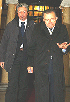 Andreotti se declara "desconcertado" tras ser condenado por asesinato