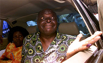 El economista de 71 años se impone al oficialista Uhuru Kenyatta, cuyo partido detenta el poder desde 1963.