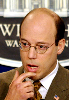 El portavoz de la Casa Blanca, durante su comparecencia.