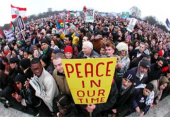 La manifestación de Londres, la mayor celebrada en la ciudad desde la guerra de Vietnam, ha reunido a más de medio millón de personas.
