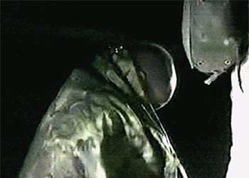 El autor del ataque con granadas sigue custodiado por militares en el campamento de Kuwait.