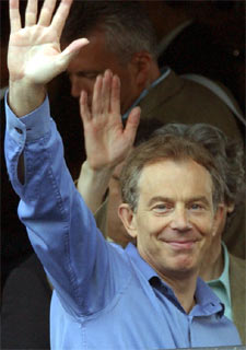 Blair, esta  mañana a su salida de Tokio con destino Seúl.