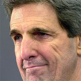 John Kerry será el hombre que se enfrente a Bus en la batalla por la Casa Blanca después de haber consolidado su liderazgo en el Partido Demócrata. Las primarias le han dado la victoria en diez de los nueve Estados en los que se presentaba. A partir de ahora le espera una larga lucha por la presidencia.