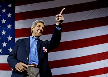 Kerry, en un acto de campaña en la Universidad de Nueva Hampshire, en Durham.