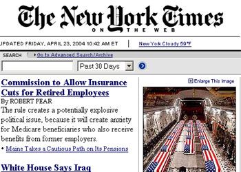 'The New York Times' lleva a su portada una de las 361 fotos de féretros de soldados de EE UU muertos en Irak.