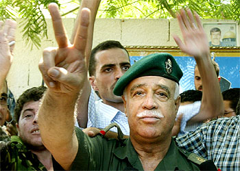 En la imagen, el nuevo jefe de seguridad en Gaza, tras ser anunciado su nombramiento.