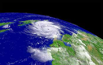 Imágen tomada desde un satélite del huracán sobre el Caribe, que ha alcanzado la categoría máxima en la escala de Saffir-Simpson.