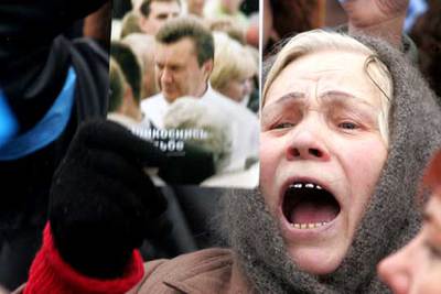 Una de las manifestantes ante la sede del Parlamento ucranio en Kiev.