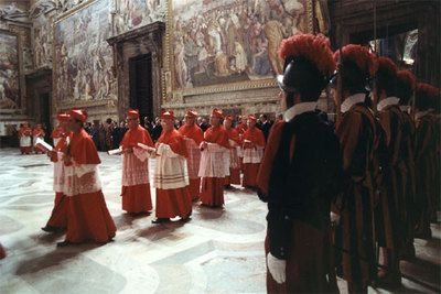 Esta es una de las imágenes tomadas durante el cónclave de 1978 en el que fue elegido Papa Juan Pablo II.