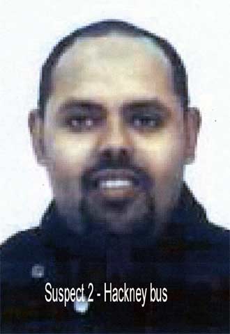 Muktar Said Ibraihim, el presunto autor del atentado del jueves en un autobús londinense, en una fotografía distribuida hoy por la policía.