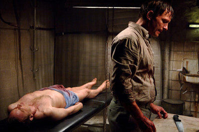 Escena de la película  Rohtenburg,  con Thomas Kretschmann (derecha)y Thomas Hüber.