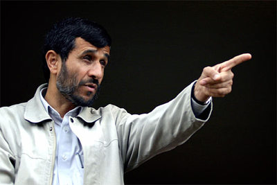 El presidente iraní, Mahmoud Ahmadinejad, durante el discurso que ha pronunciado hoy en la localidad de Khorramdarreh, unos 300 kilómetros al oeste de Teherán.