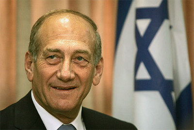 El primer ministro israelí, Ehud Olmert, durante una reunión de su partido.