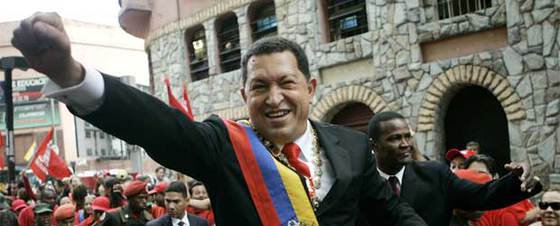 Chávez promete convertir Venezuela en "una República socialista"
