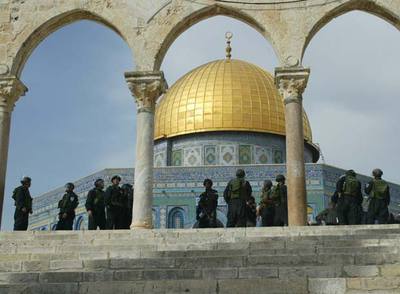 Los enfrentamientos en la Explanada de las Mezquitas causan una treintena de heridos