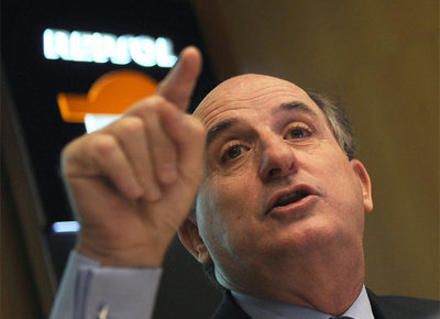 El descenso del petróleo recorta un 15% los resultados de Repsol