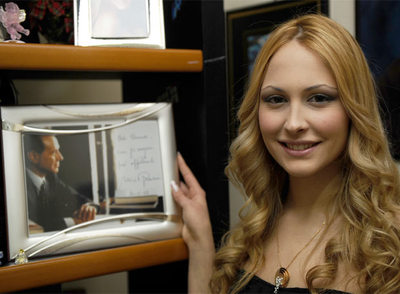 FOTOGALERIA: La joven Noemi Letizia, de 18 años, ha puesto en jaque el matrimonio del primer ministro italiano