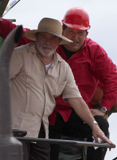 Chávez "pone coto" al capitalismo con cortes de agua y de electricidad