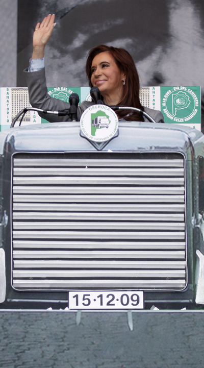 La presidenta argentina, Cristina Fernández de Kirchner, ayer durante un acto masivo del sindicato de los camioneros en el que reivindicó los 