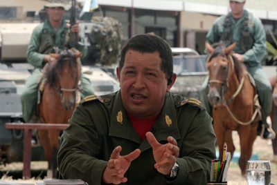 Chávez habla en la emisión número 356 du su programa  Aló Presidente .