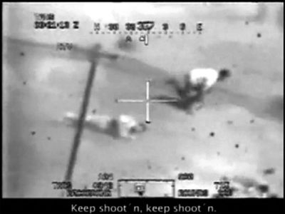 Fotograma del vídeo  Collateral murder  en el que un helicóptero Apache mata a 12 personas en un barrio de Bagdad.