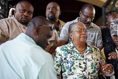 Mirlande Manigat, la candidata favorita, dispuesta a presentarse a la segunda vuelta a pesar de las denuncias de fraude electoral.