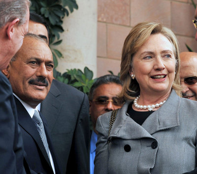 Clinton realiza la primera visita de una secretaria de Estado a Yemen en 20 años