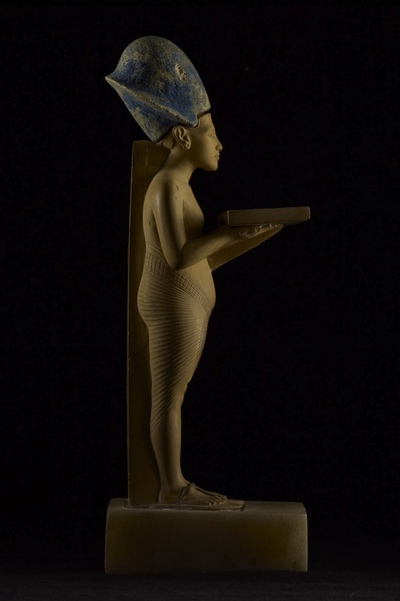  Tutankamón sostenido por una diosa , uno de los objetos que han desaparecido del Museo Egipcio