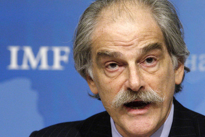 John Lipsky, el  número dos  del FMI toma de momento las riedas del organismo tras la detención de Strauss-Kahn.