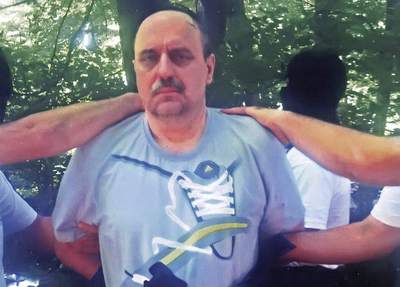 Goran Hadzic, el líder serbio durante la guerra en Croacia (1991-1995) al momento de su detención en el parque nacional Fruska Gora, a 60 kilómetros de Belgrado (Serbia)