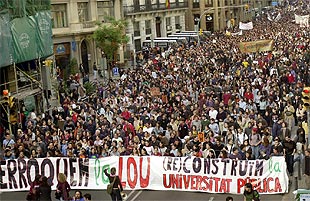 La huelga contra la reforma universitaria paraliza las clases en Cataluña