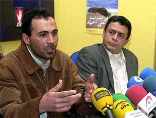 La Comunidad de Madrid ordena que la niña marroquí acuda el lunes a clase con pañuelo