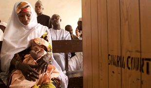 Un tribunal nigeriano decidirá en una semana si Safiya merece morir lapidada