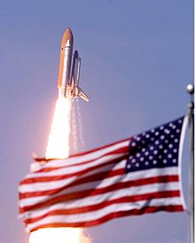 El 'Atlantis' partae desde Cabo Cañaveral con sus siete astronautas en dirección a la ISS.