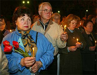 Ucrania recuerda la tragedia de Chernóbil 16 años después