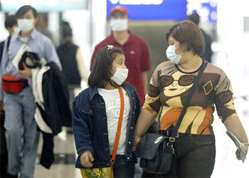 Sanidad detecta un posible caso de neumonía atípica en España