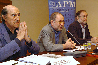 Castelló, Jiménez Claudín y González Urbaneja presentan en Madrid el informe  Vuelta al mundo de la libertad de prensa en 2004 .