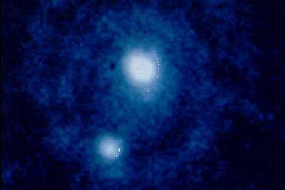 Plutón y Charón, en una imagen tomada por el telescopio  Hubble .