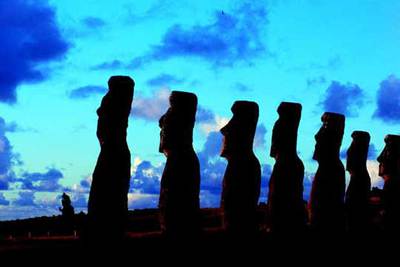 'El misterio de los moais de la isla de Pascua', capítulo de la serie 'Planeta encantado', de TVE.