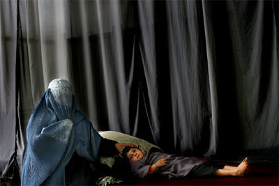 Según Save the Children, Afganistán y Liberia son los países que encabezan el índice de mortalidad de neonatos.