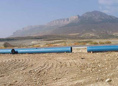 Imagen de archivo de las tuberías para llevar agua a Baza.