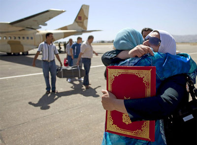 Ryan es enterrado junto a su madre en M'diq