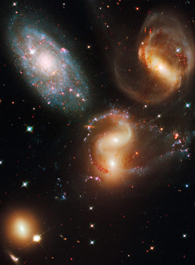 Un quinteto de galaxias fotografiado por el  Hubble .