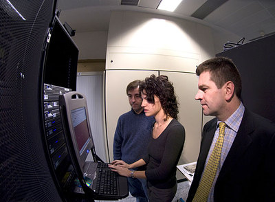 Los archivos de la Agencia Europea del Espacio, en ESAC (Villanueva de la Cañada), contienen los datos de sus telescopios y naves interplanetarias:  XMM-Newton, Integral, Herschel, ISO, Exosat, Mars Express, Venus Express, Rosetta, Huygens, SMART-1, Giotto y SOHO. 