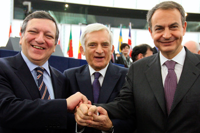 Zapatero subraya que el maltrato a las mujeres es "inasumible" para la UE