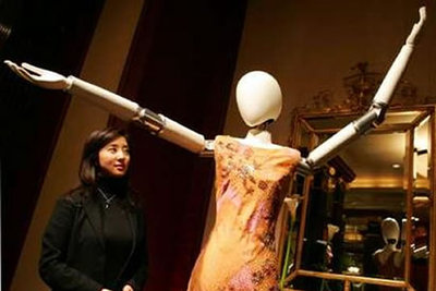 Se llama 'Palette' y puede captar la posición del cliente y reproducir las poses de las profesionales de la moda.