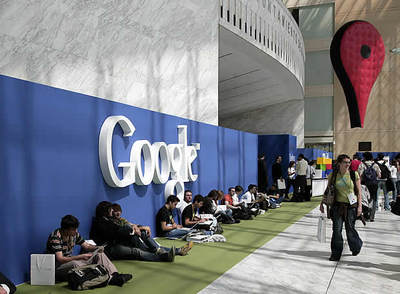 Los candidatos deben tener un buen expediente académico combinado con un currículo que refleje a una persona 