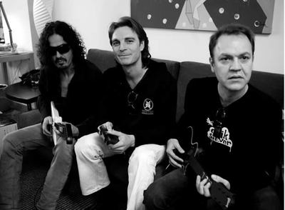 Héroes del Silencio debuta en Guitar Hero III