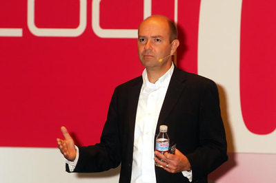 "Internet es el primer mercado infinito de la Historia"